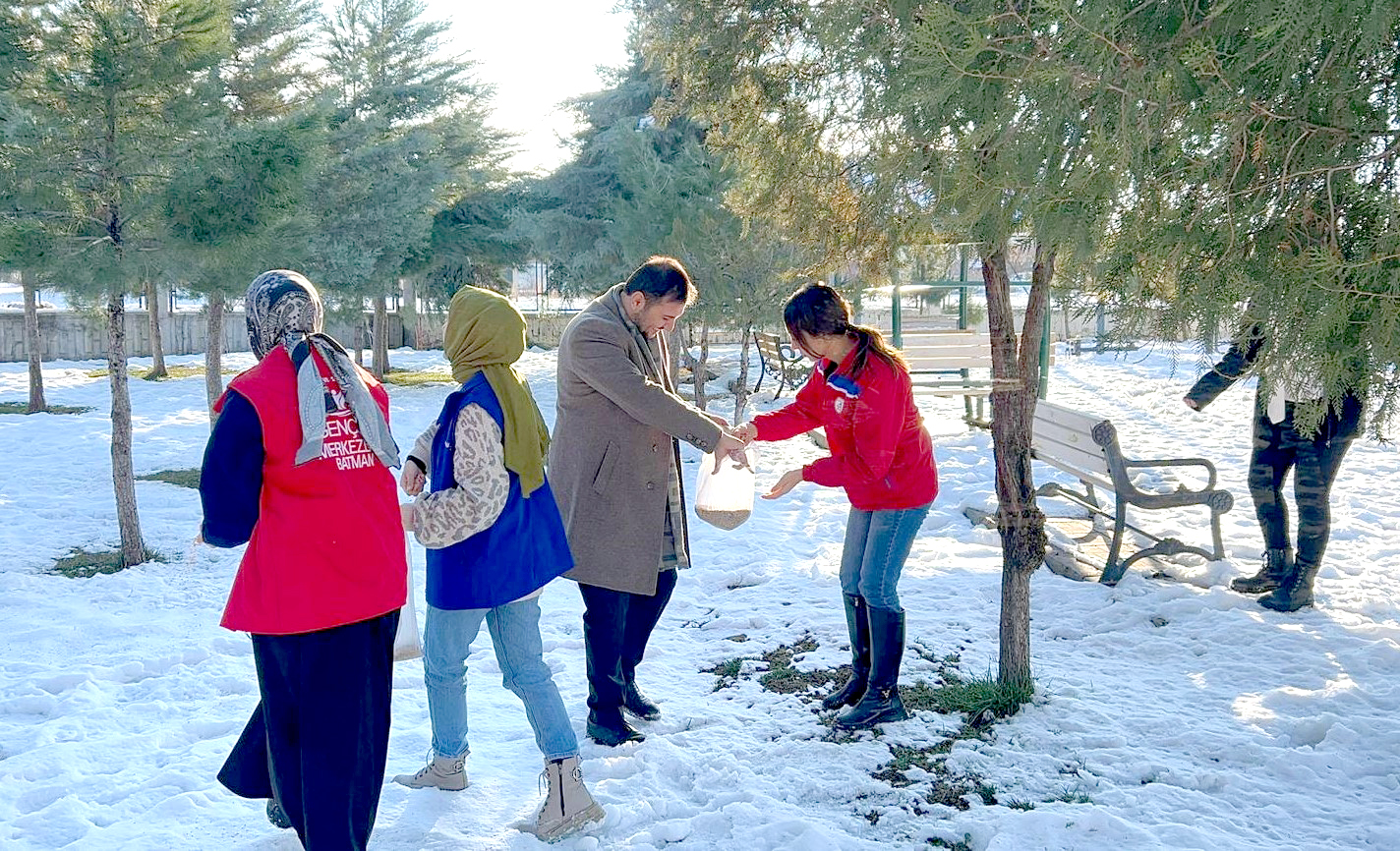 Gençler Doğadaki Sessiz Canları Unutmadı