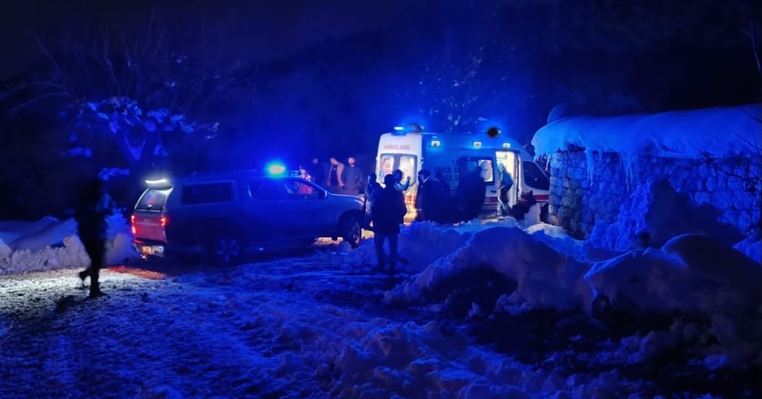 Kozluk’ta Zorlu Kış Şartlarında İki Köye Eş Zamanlı Sağlık Müdahalesi