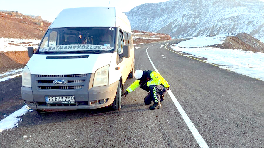 Kozluk’ta Okul Servis Araçlarına Denetim Yapıldı