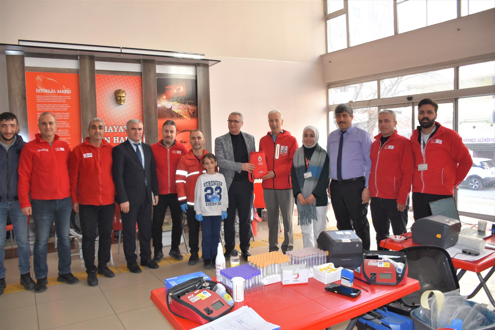 MEM Personelinden Kan Bağışına anlamlı destek