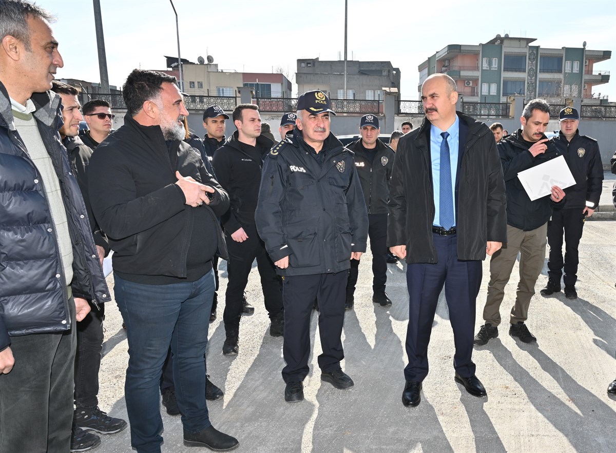 Vali Canalp, Şehit Özkan Kocaer Polis Merkezi inşaatında incelemelerde bulundu