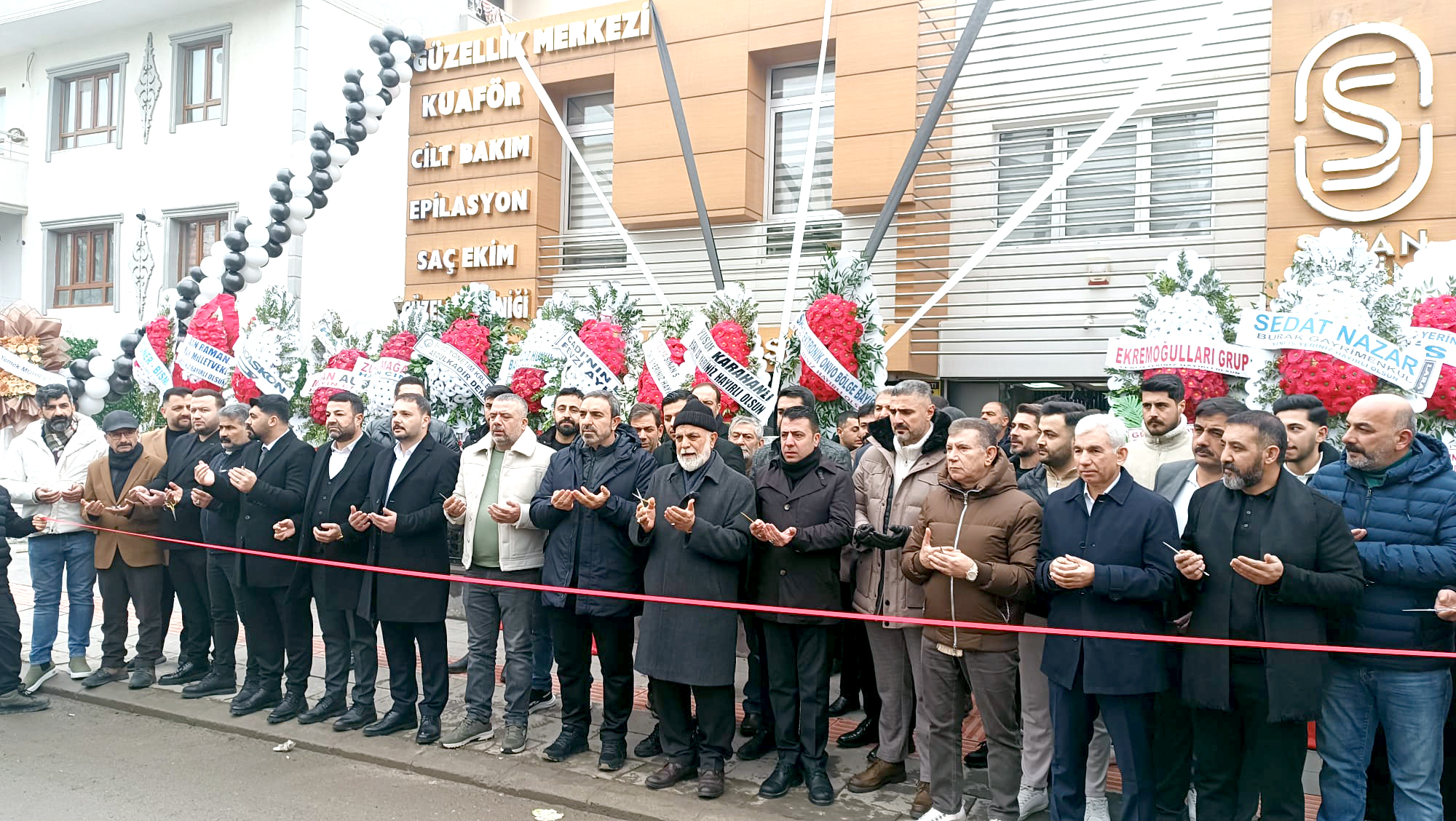 Sinan Salim Güzellik Merkezi dualarla hizmete açıldı