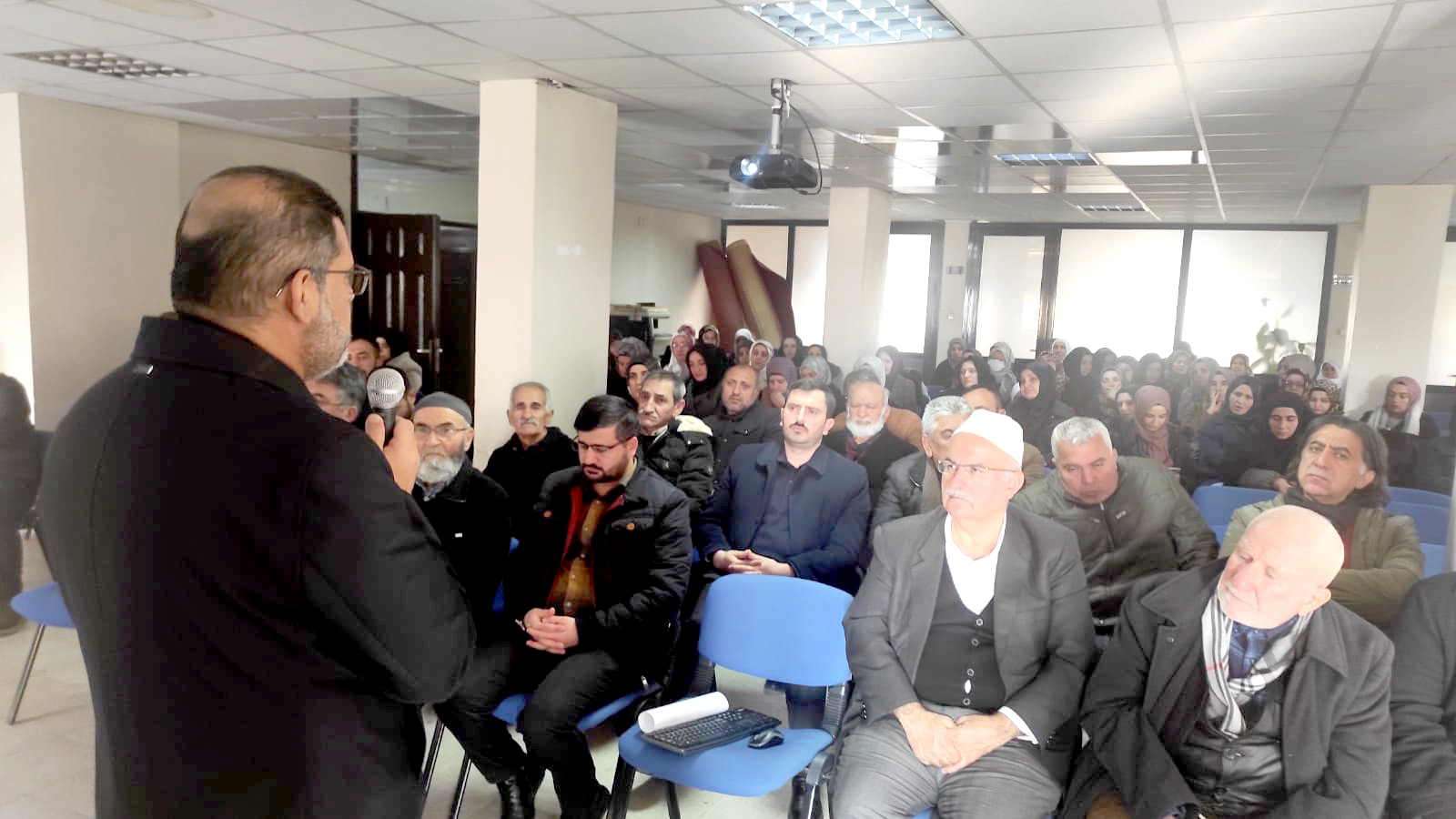 Batman İl Müftülüğünden Umre Semineri