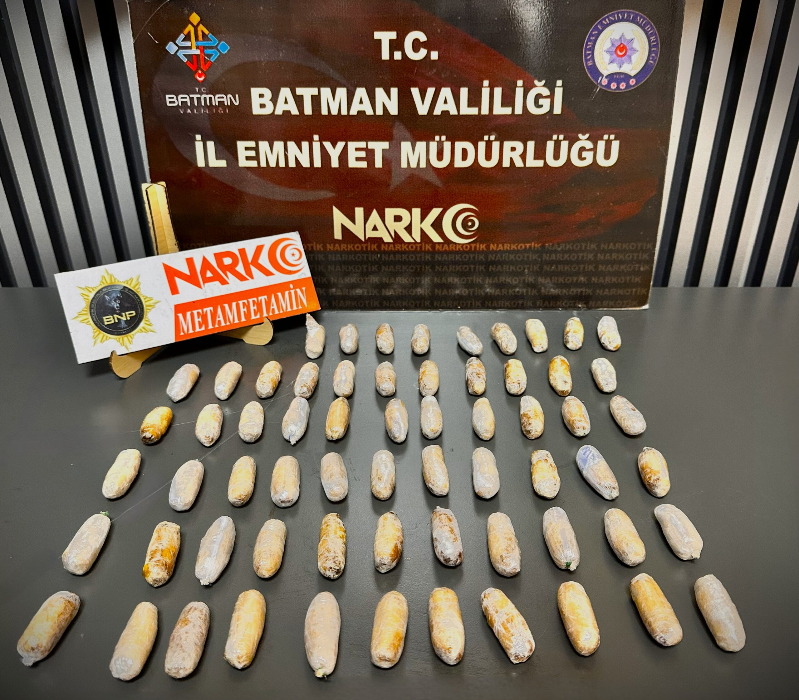 Batman’da Otobüste Uyuşturucu Operasyonu: 472 Gram Metamfetamin Ele Geçirildi
