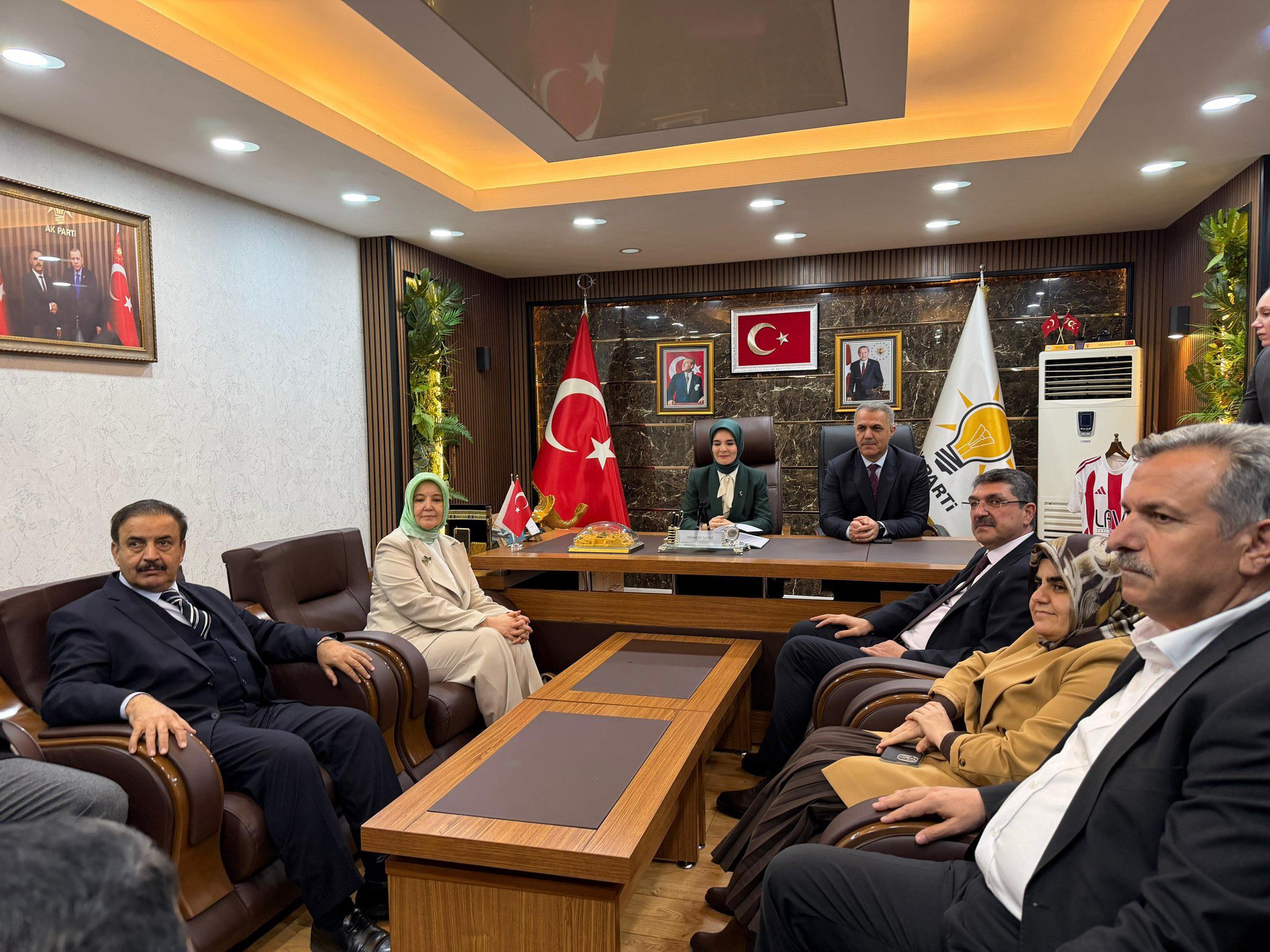 Bakan Göktaş’tan AK Parti Batman İl Başkanlığı’na Ziyaret