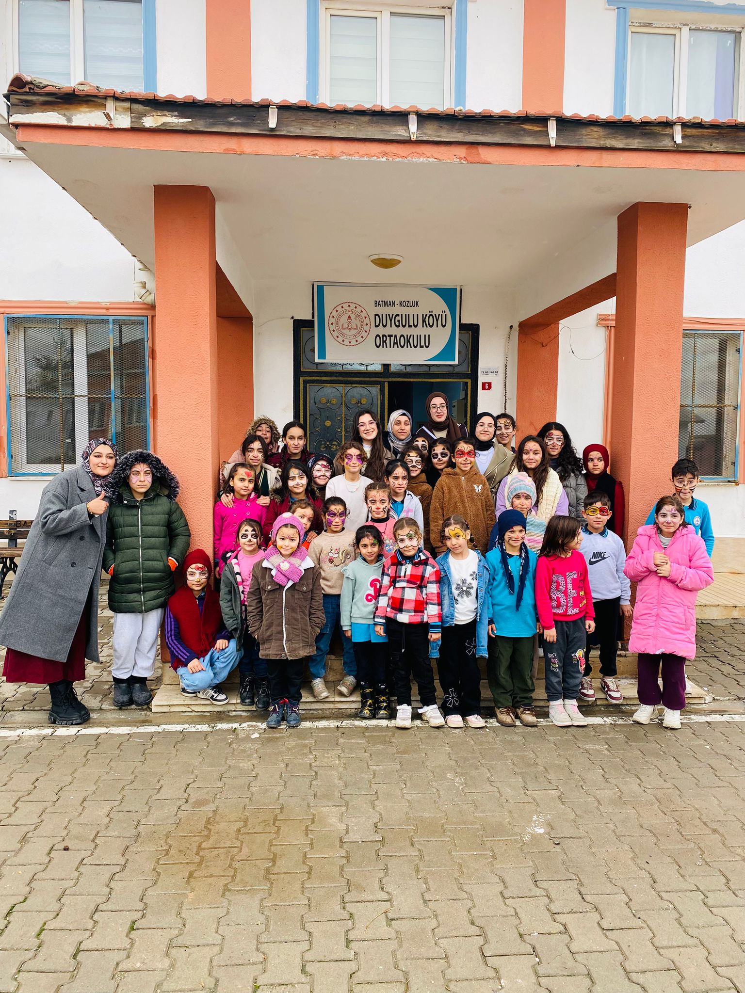 ‘Isıtan Eller’ Duygulu’da Minik Yürekleri Isıttı