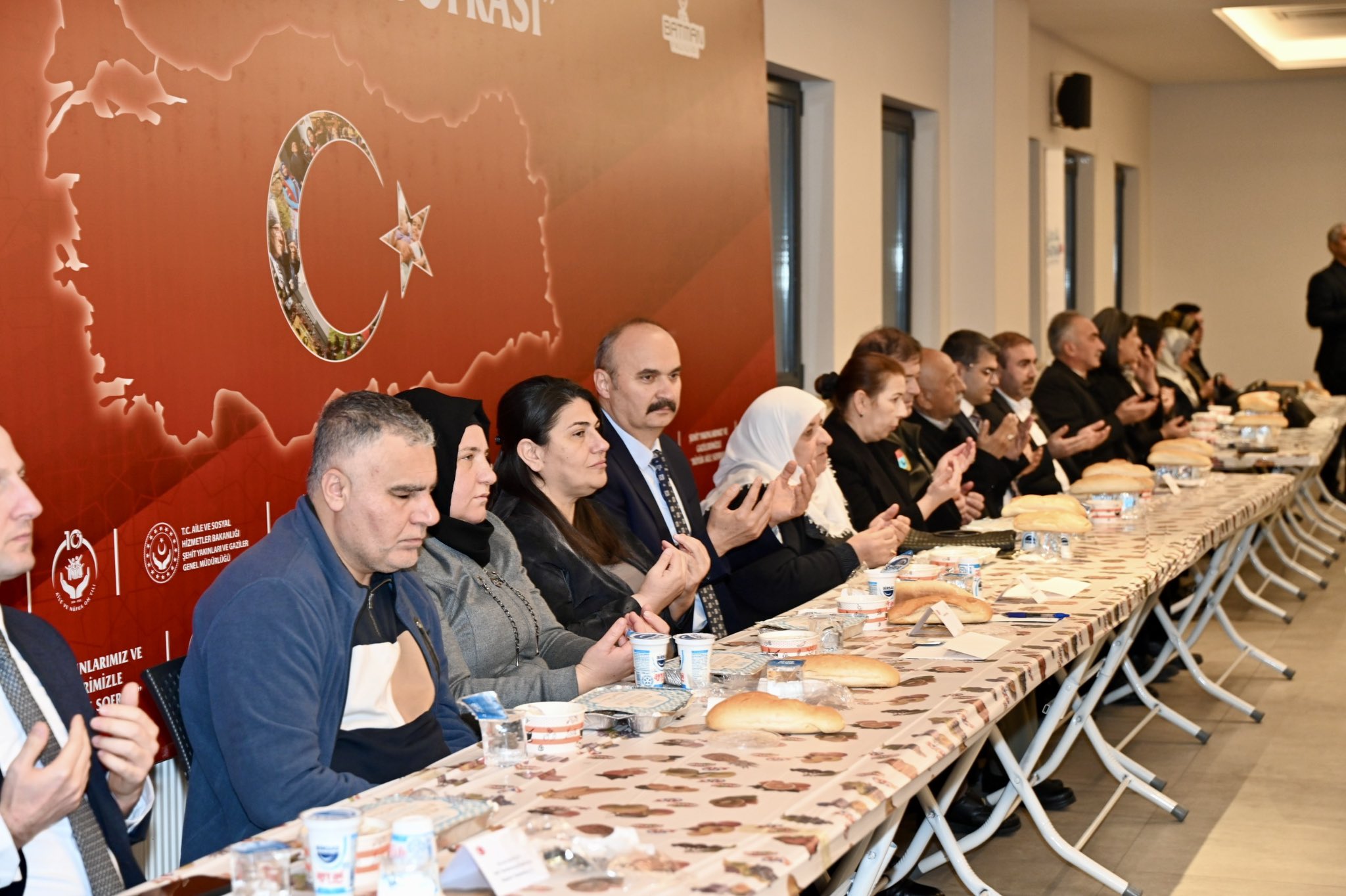 Şehit Aileleri ve Gaziler Onuruna İftar verildi