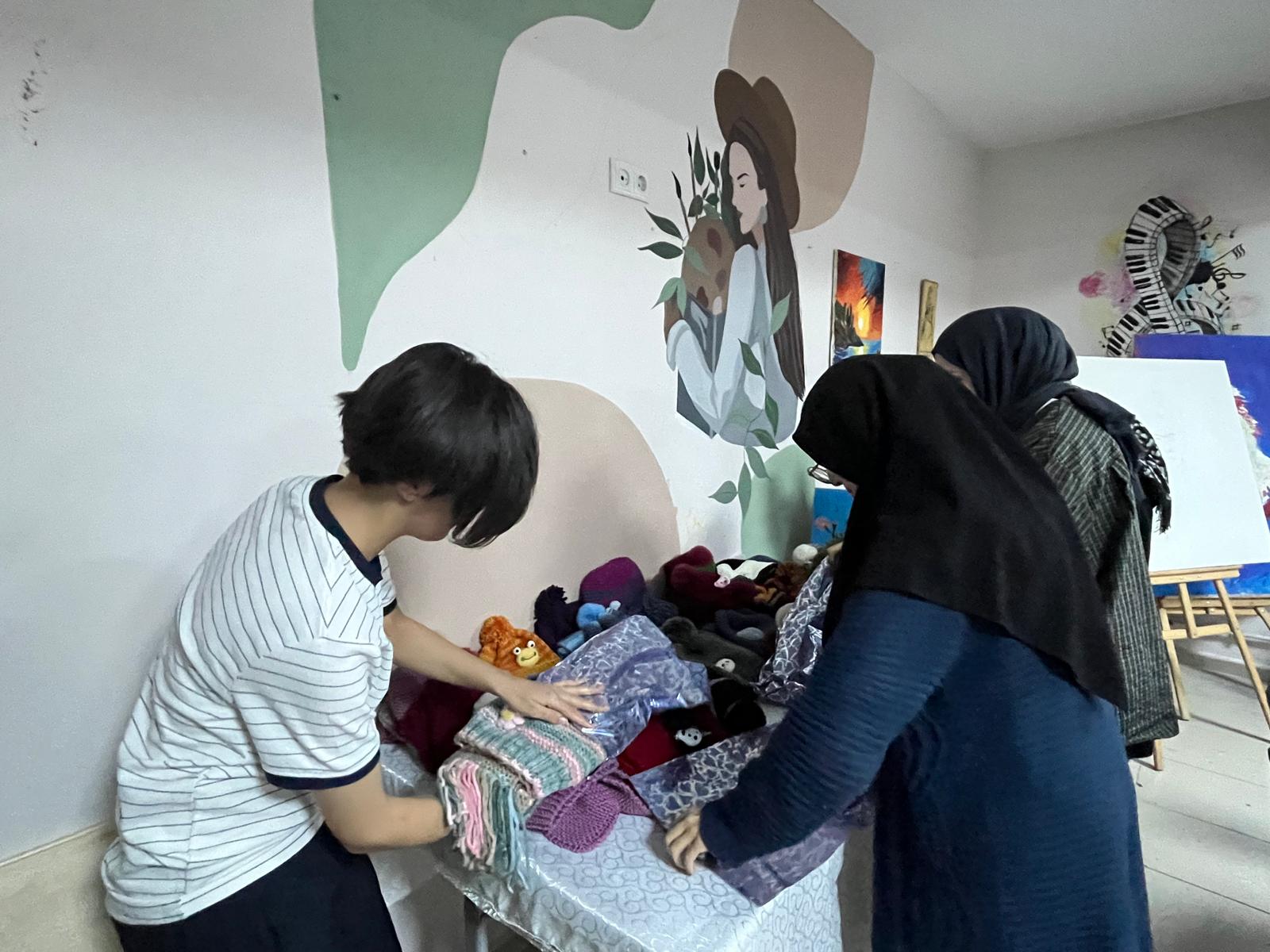 “Isıtan Eller” Projesiyle Gönüller Isınıyor