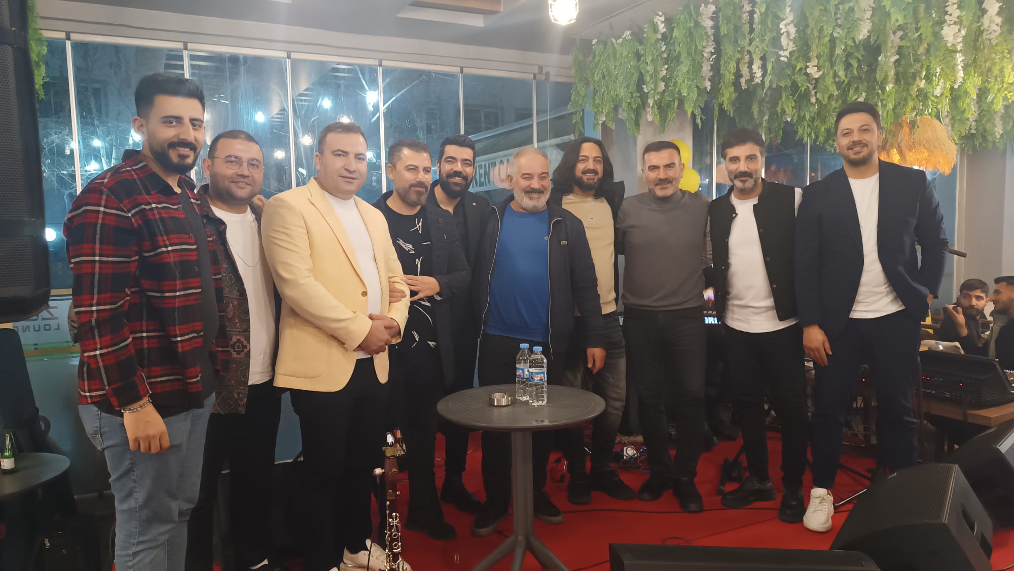 Zez Lounge Cafe & Restaurant’tan Açılışa Özel Müzik Ziyafeti