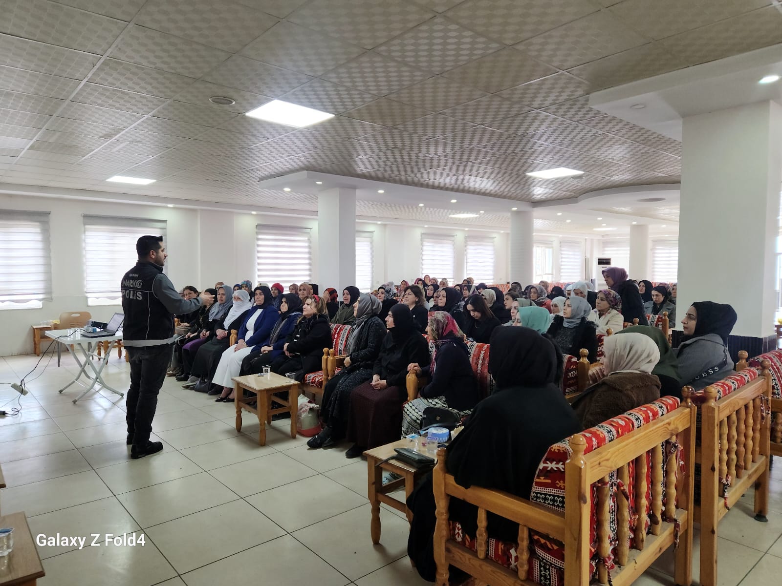 Kadınlardan Bağımlılığa Karşı Farkındalık