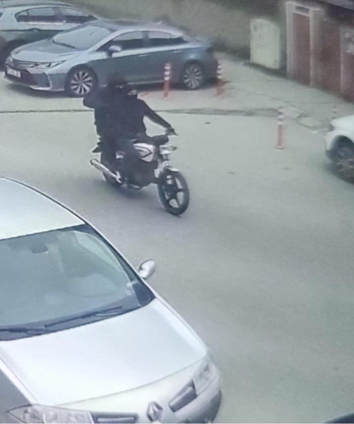 Batman’da Kuyumcuya Silahlı Soygun: 1 Kilo Altın Gasp Edildi