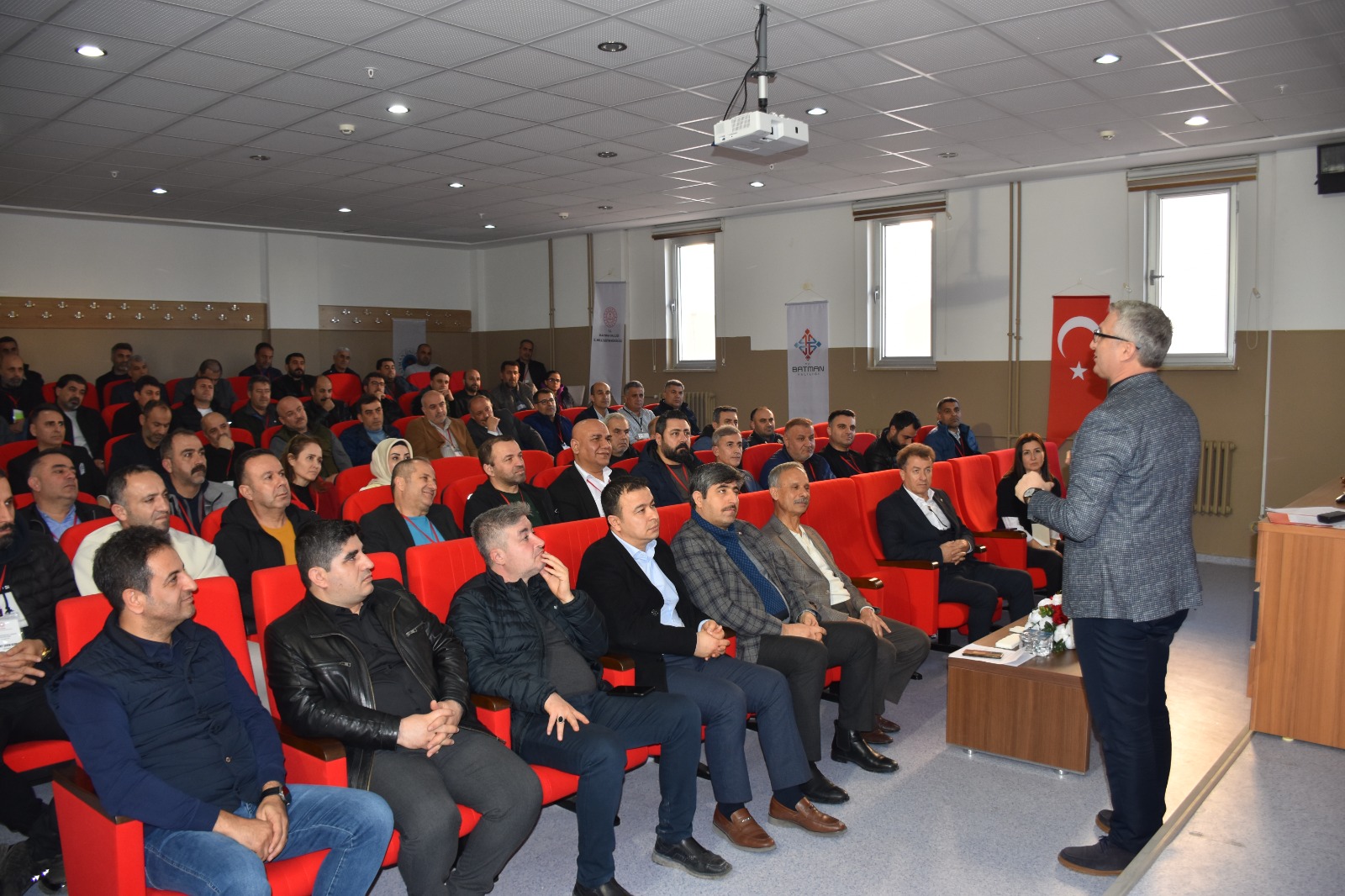 Ortaokul Müdürlerine “Okul Liderliği Eğitimi” Tamamlandı