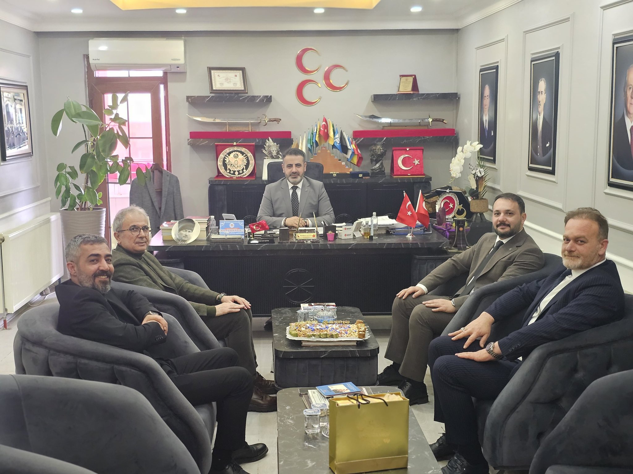 AK Parti’den MHP’ye Ziyaret