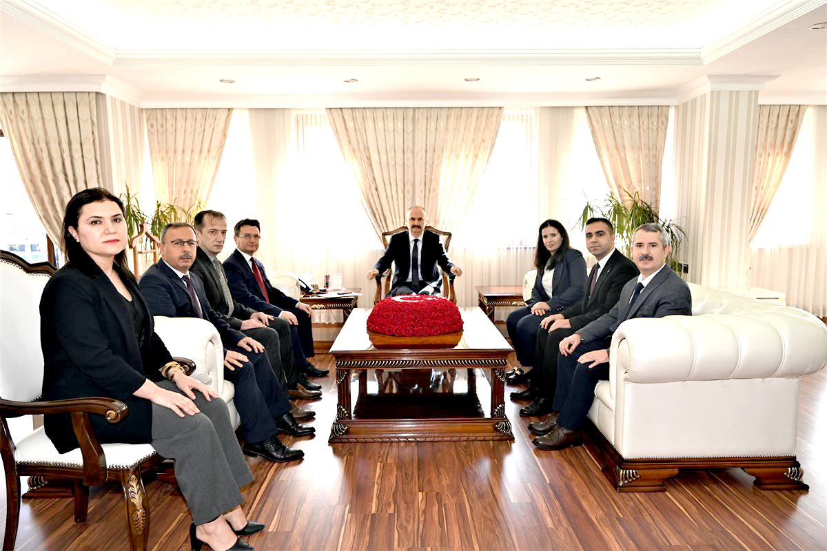 Defterdarlıktan Vali Canalp’e Vergi Haftası Ziyareti