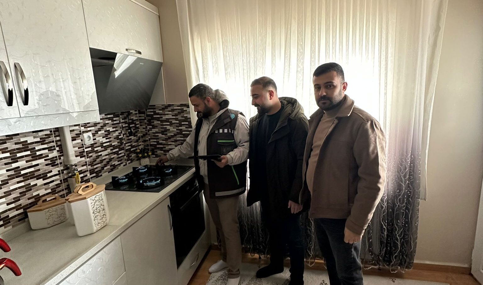 Gercüş’te ilk doğal gaz verildi