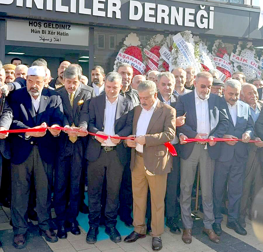 Habizbinliler Derneği’nden miting gibi açılış