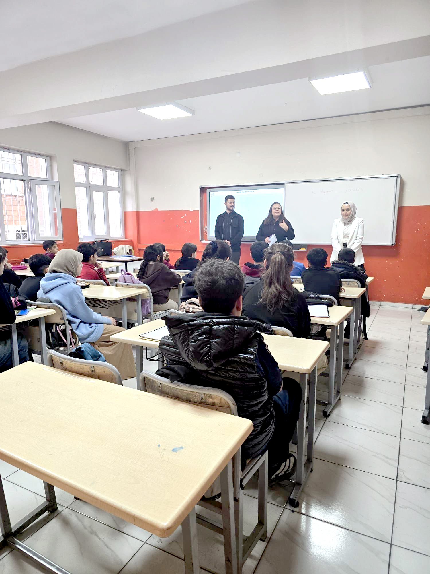 Batman Barosu’ndan öğrencilere meslek tanıtımı ve çocuk hakları eğitimi