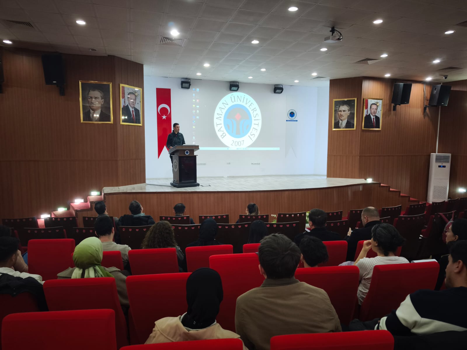 Valilik Proje Ofisi’nden Üniversitede Proje Odaklı Bilgilendirme Programı