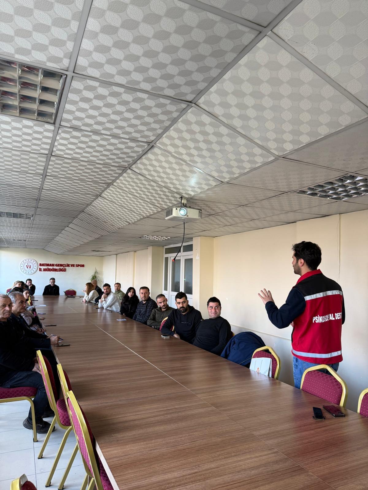 Kamu Personeline “Bilinçli Medya” Eğitimi
