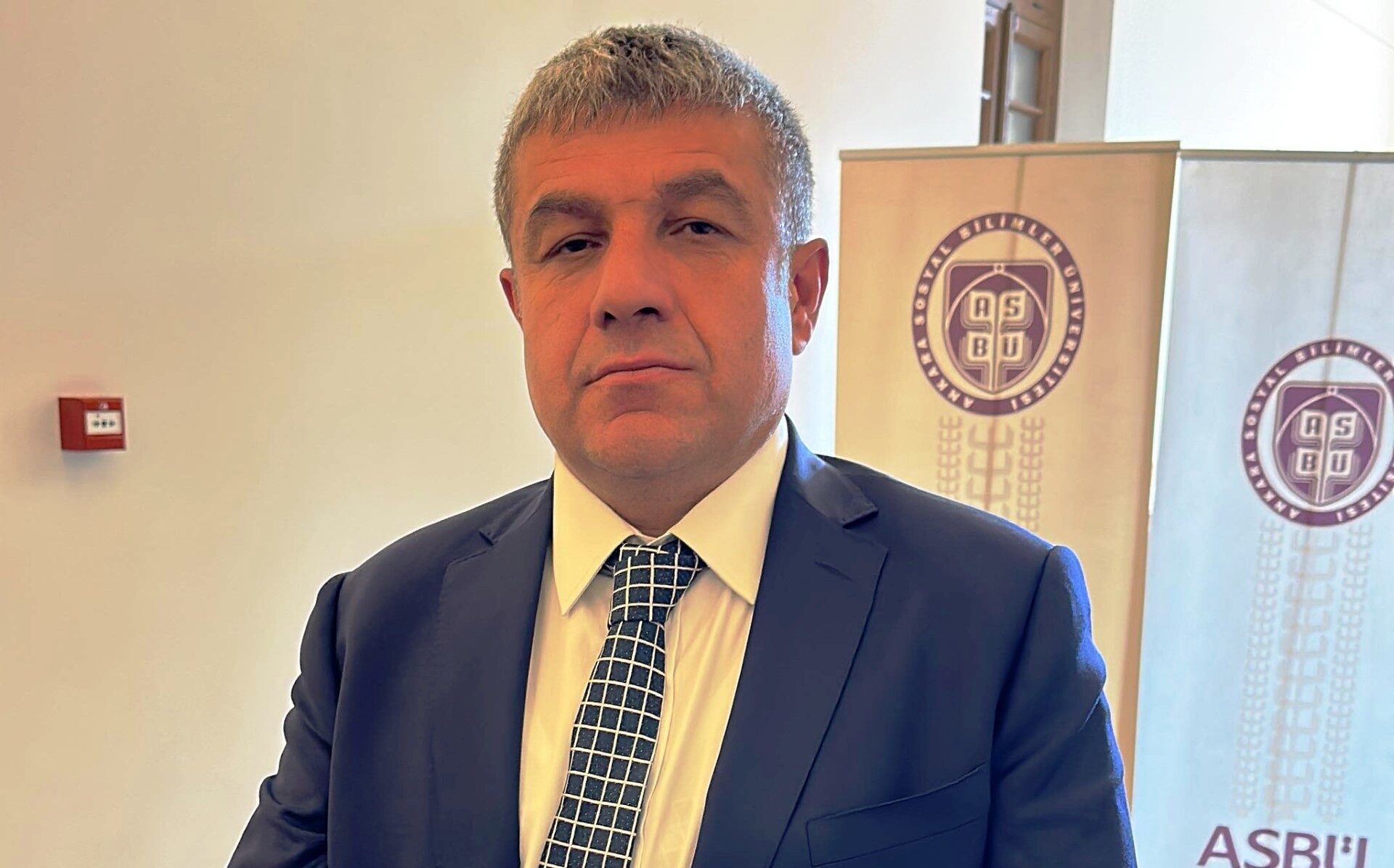 Bayram mesajı yayınladı