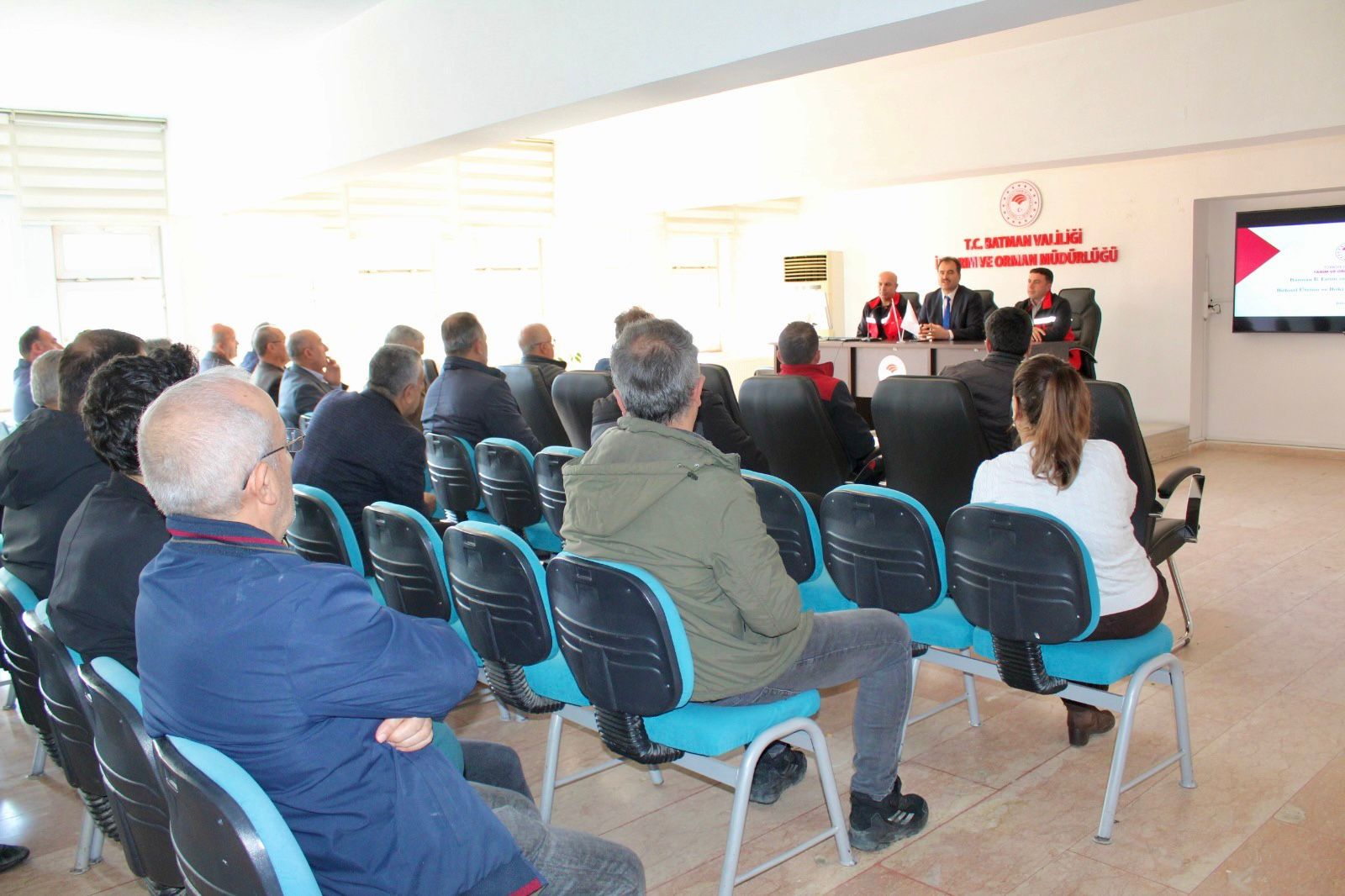 Yeni Sezon Öncesi Çiftçilere Teknik Eğitim