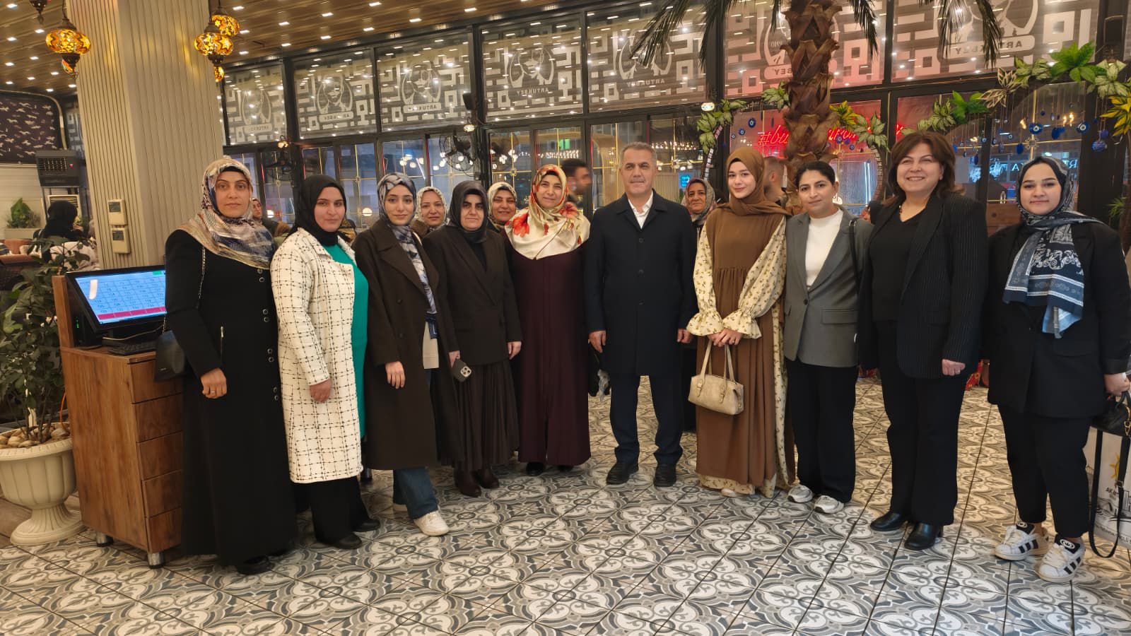 AK Kadınlardan 8 Mart’ta “Vefa İftarı”