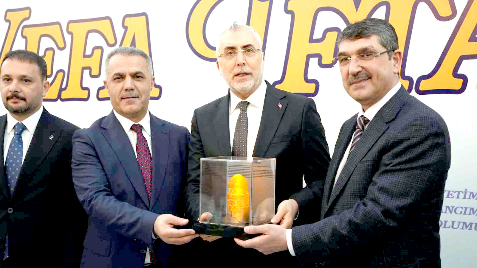Bakan Işıkhan ‘Batman, Türkiye’nin parlayan yıldızıdır’