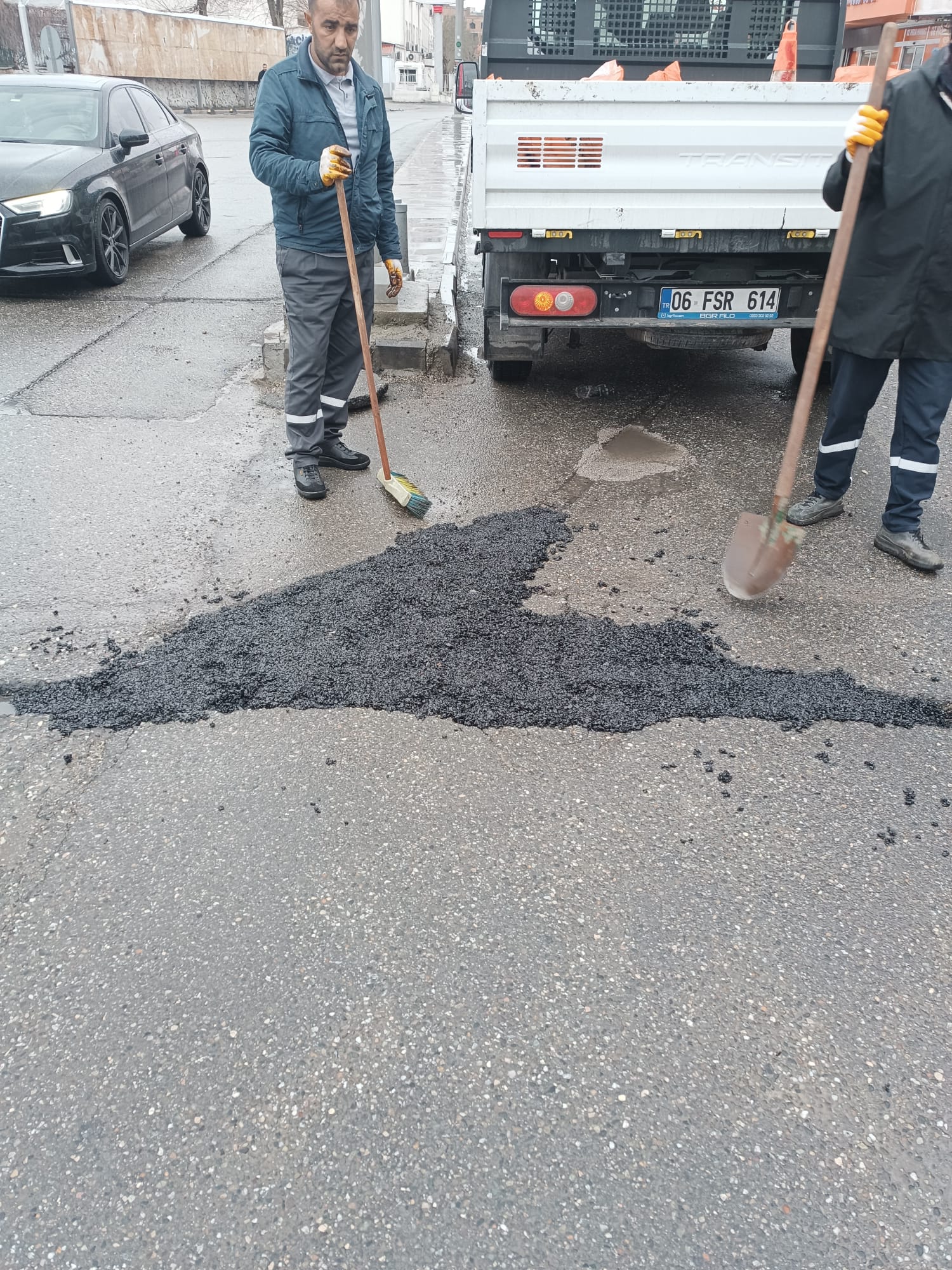 Fen İşleri Ekipleri Sahadaydı