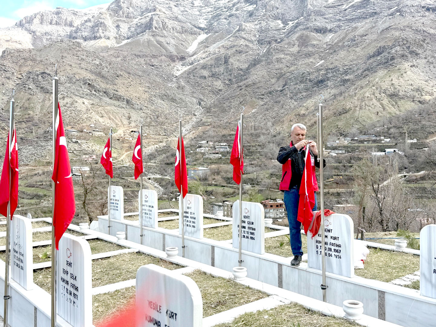 Yenileriyle değiştirildi