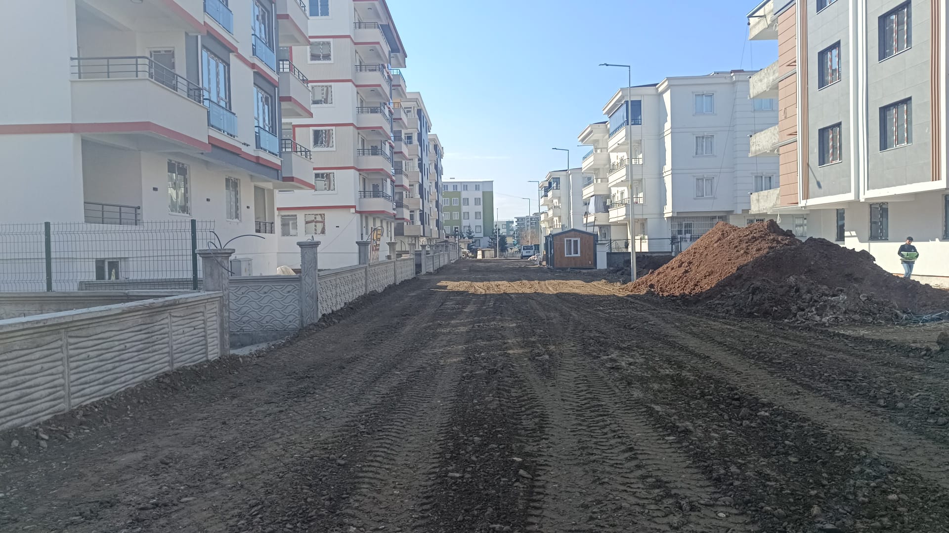 Altyapı çalışmaları sonrası yollar yenilendi