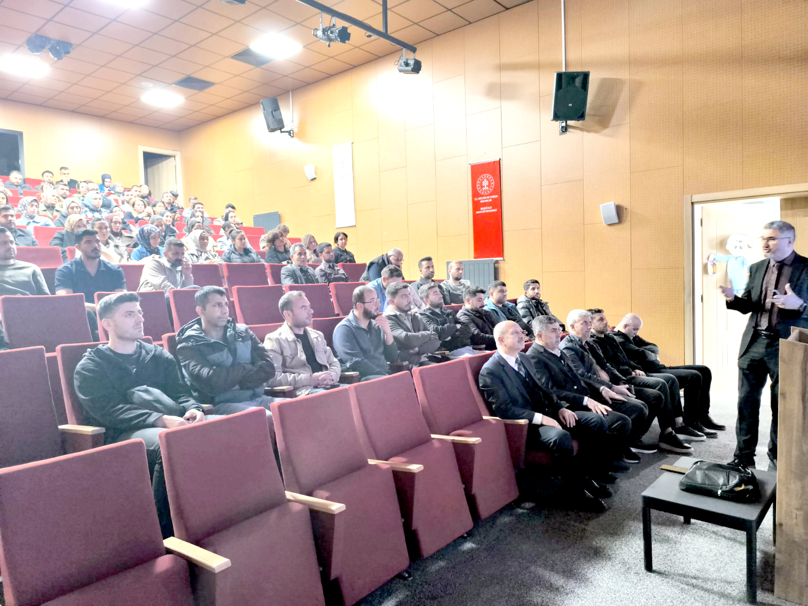 Beşiri’de Öğretmenlere Yapay Zekâ Eğitimi