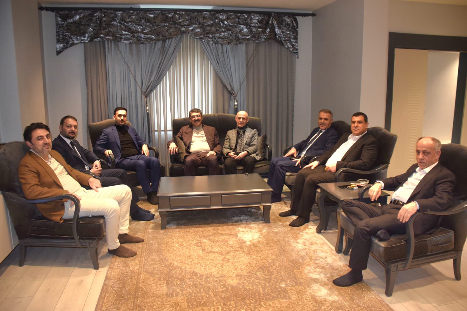 Şansi ve Nasıroğlu hane hane vatandaşlarla buluştu