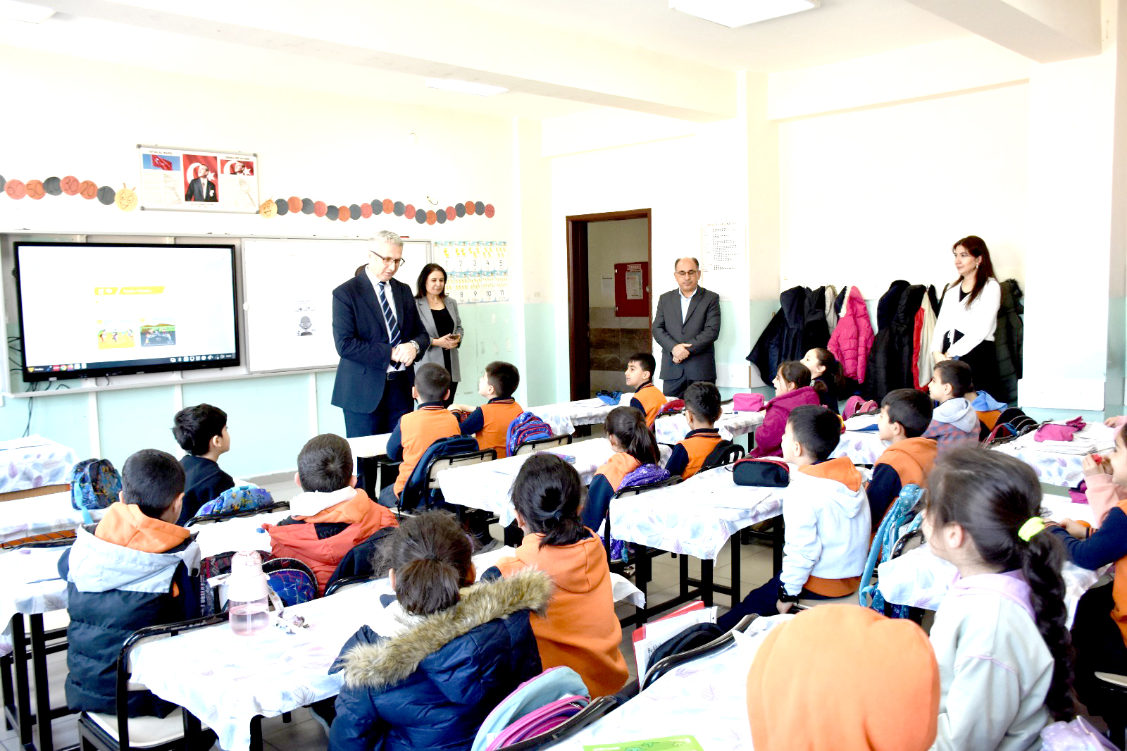 Müdür Ciğer, Cemil Meriç İlkokulunu Ziyaret Etti