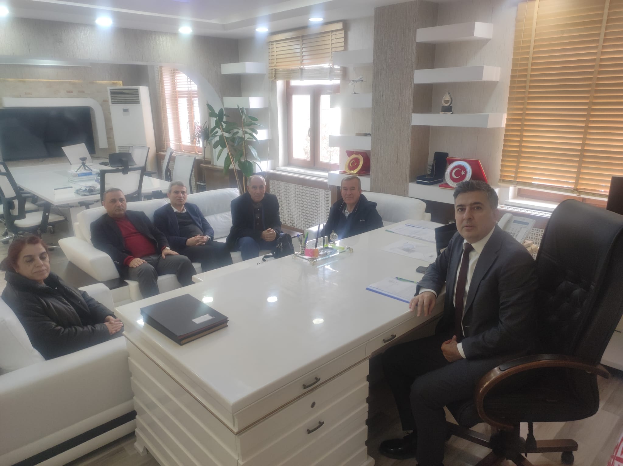 Batman Çevre Gönüllülerinden İl Sağlık Müdürlüğü’ne Ziyaret