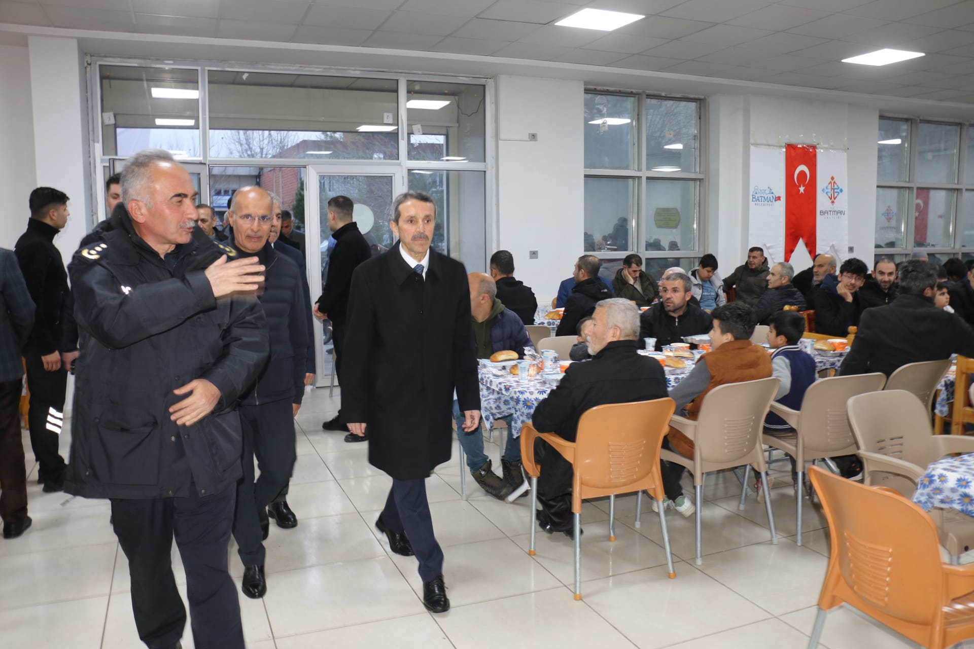İl Emniyet Müdürü Kara, iftarını Sağlık Mahallesi’nde açtı