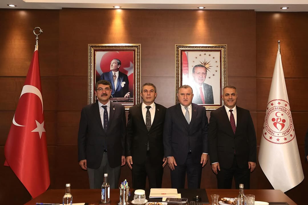 Batman’a Yeni Spor ve Gençlik Yatırımları İçin İmzalar Atılıyor