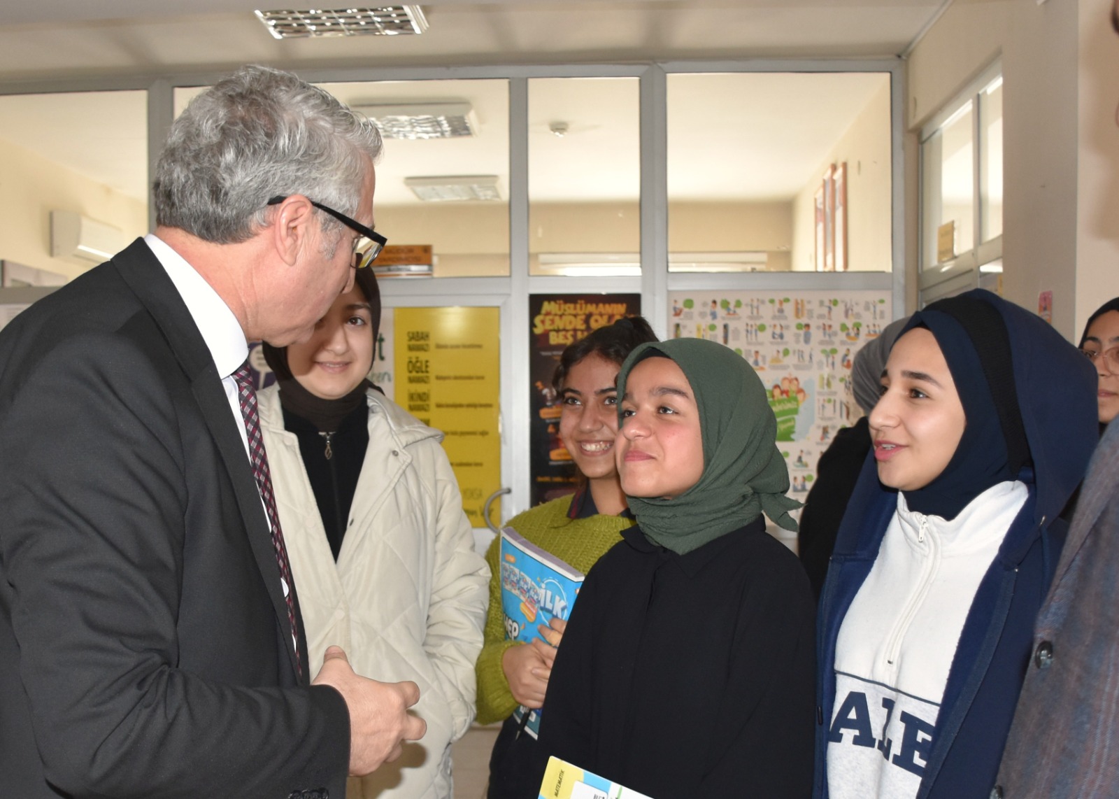 İl Müdürü Ciğer Halil Hamidi Anadolu İmam Hatip Lisesi’ni ziyaret etti