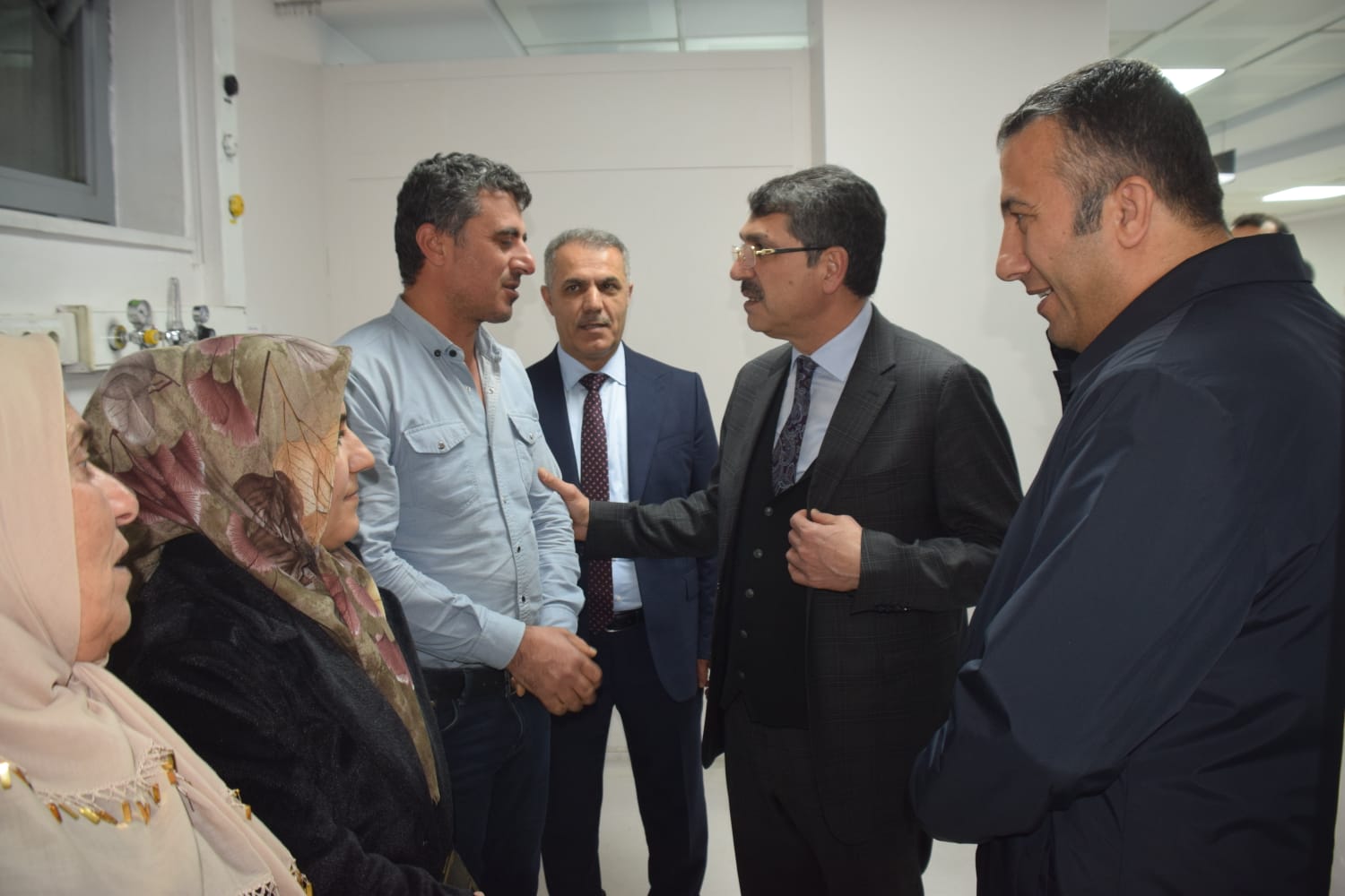 Milletvekili Nasıroğlu’ndan hastalara bayram ziyaret
