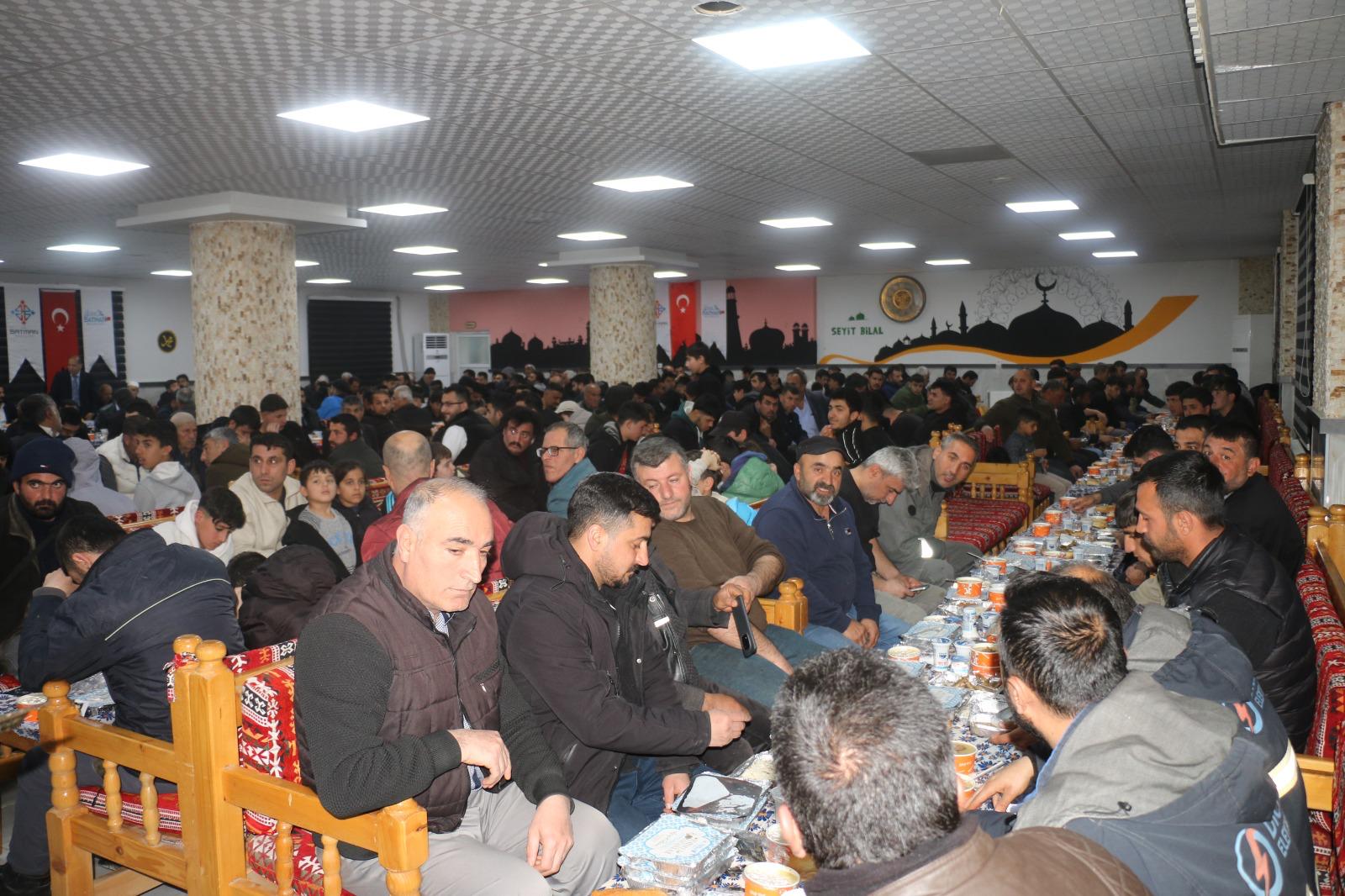 PETROLKENT MAHALLESİ’NDE İFTAR BULUŞMASI
