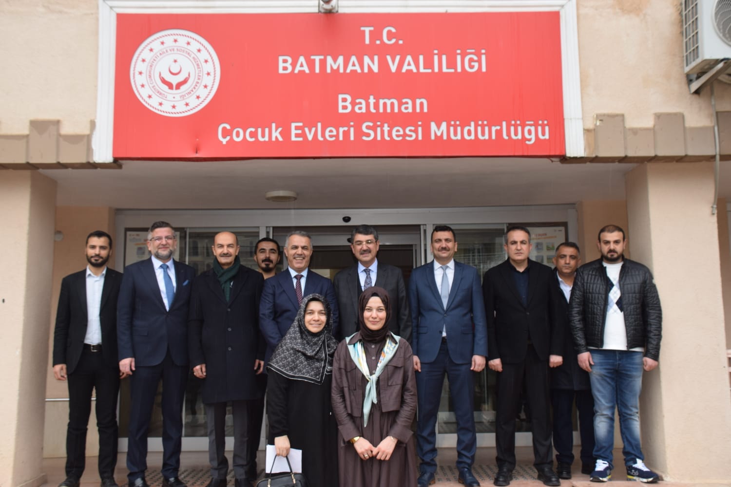 Şansi ve Nasıroğlu’ndan Çocuk Evleri Sitesi’ne Bayram Ziyareti