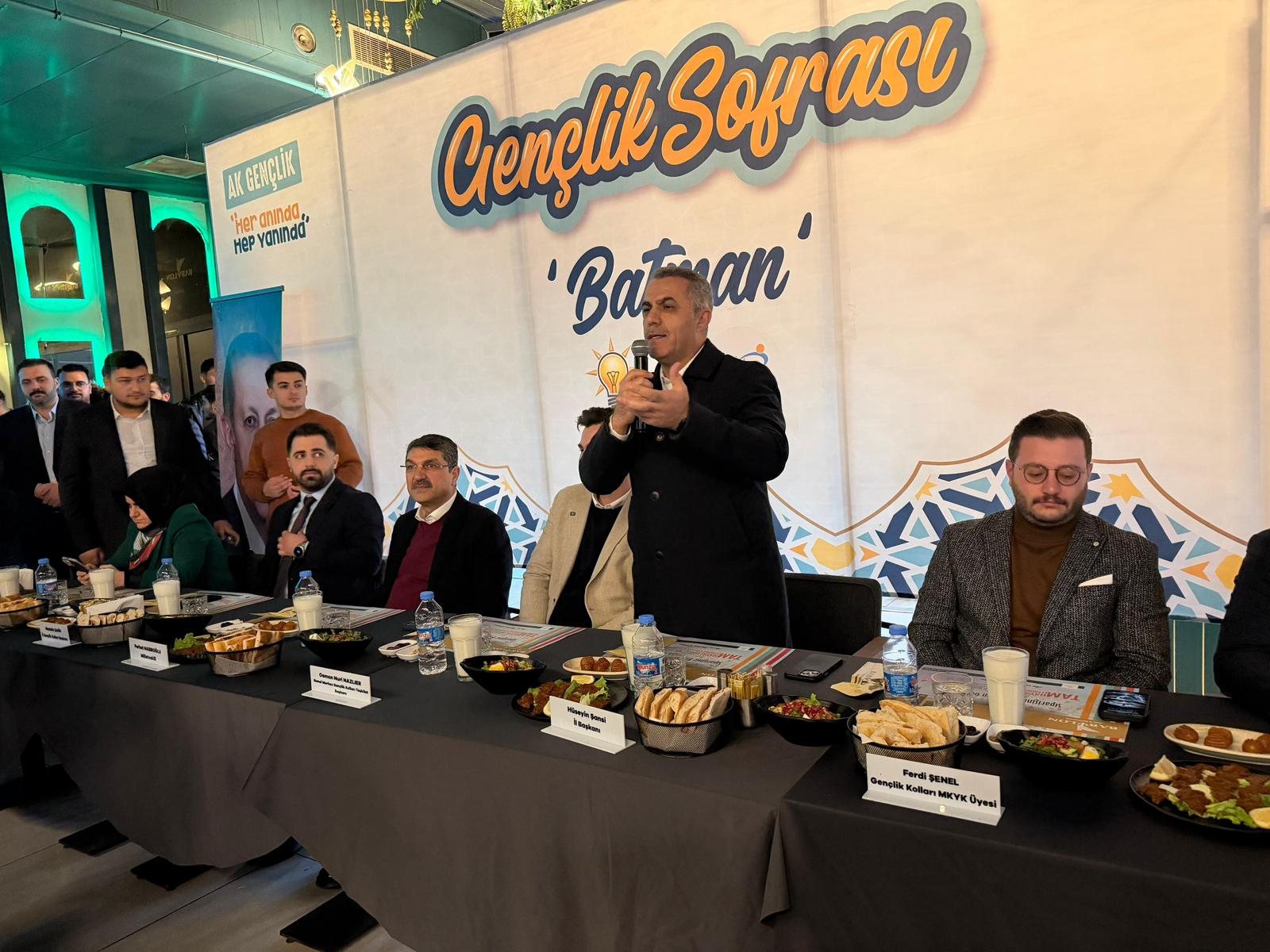 Gençlik İftarında Güçlü Mesaj: “Bu Gençlik Liderinin Yanında”