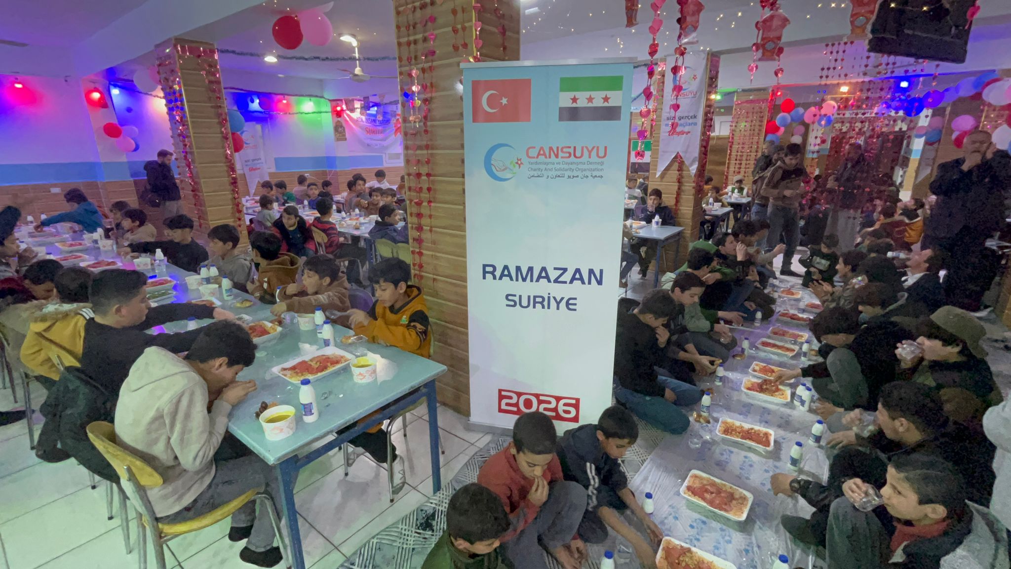 Ramazan’ın Bereketi Afrin’de Yetim Sofralarında Buluştu