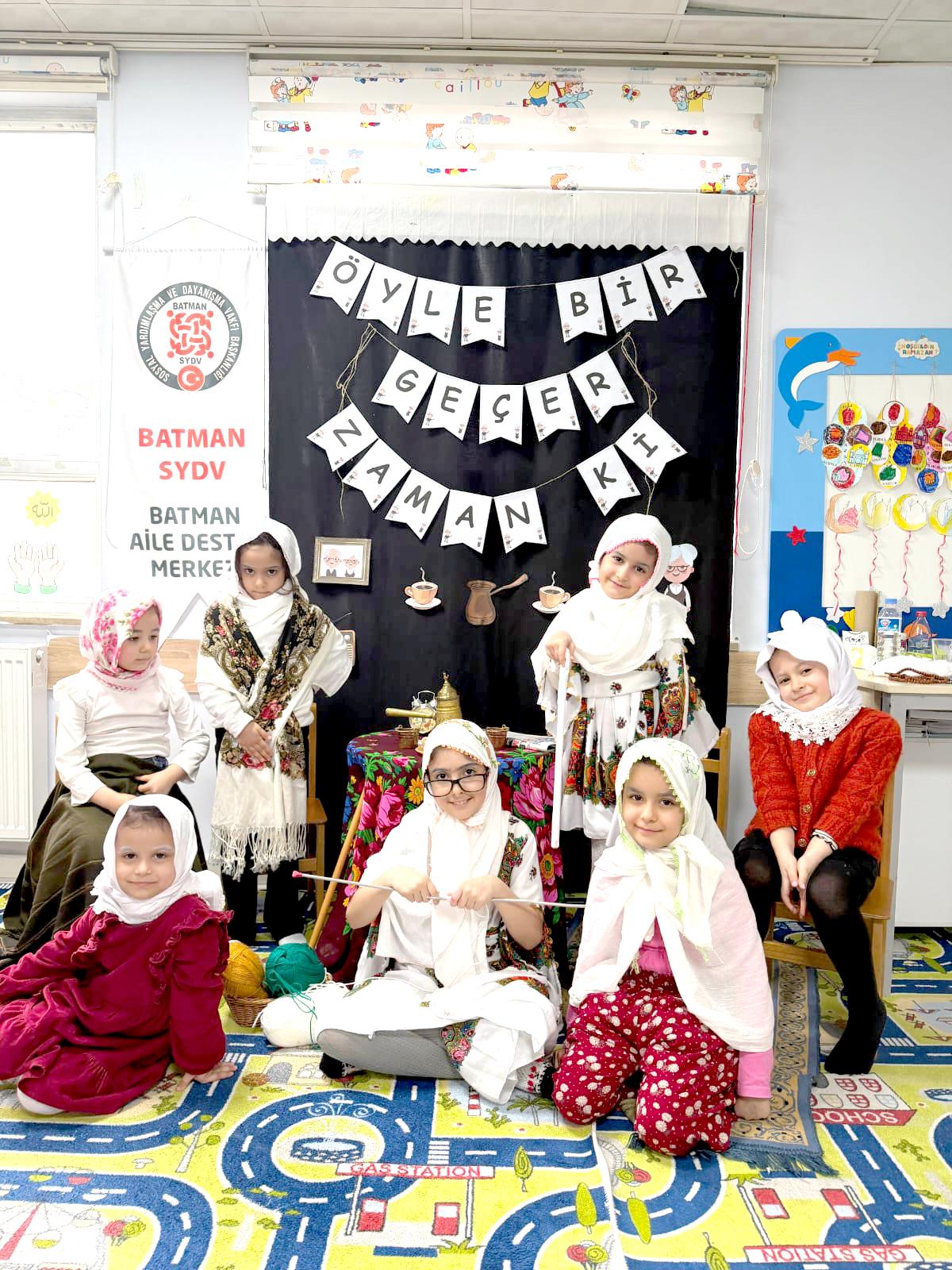 Miniklerden Yaşlılar Haftası’na Duygu Dolu Kutlama