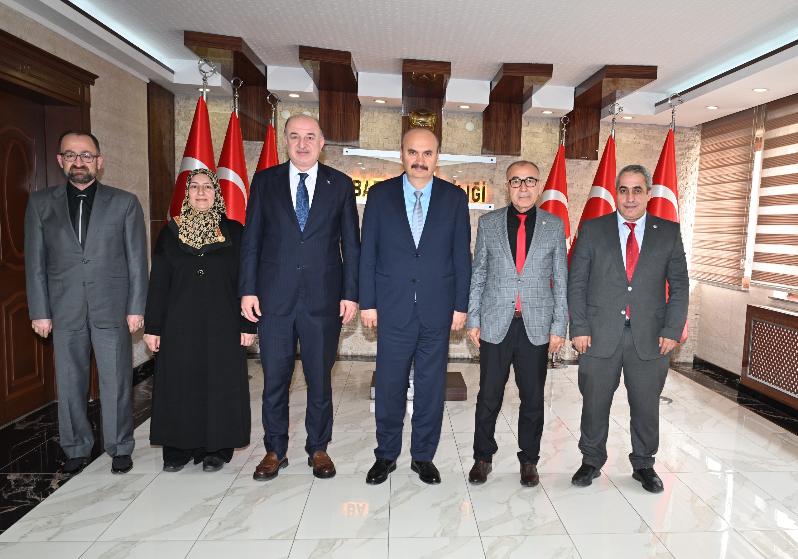 DİN-BİR-SEN Genel Başkanı Vali Canalp’ı Ziyaret Etti