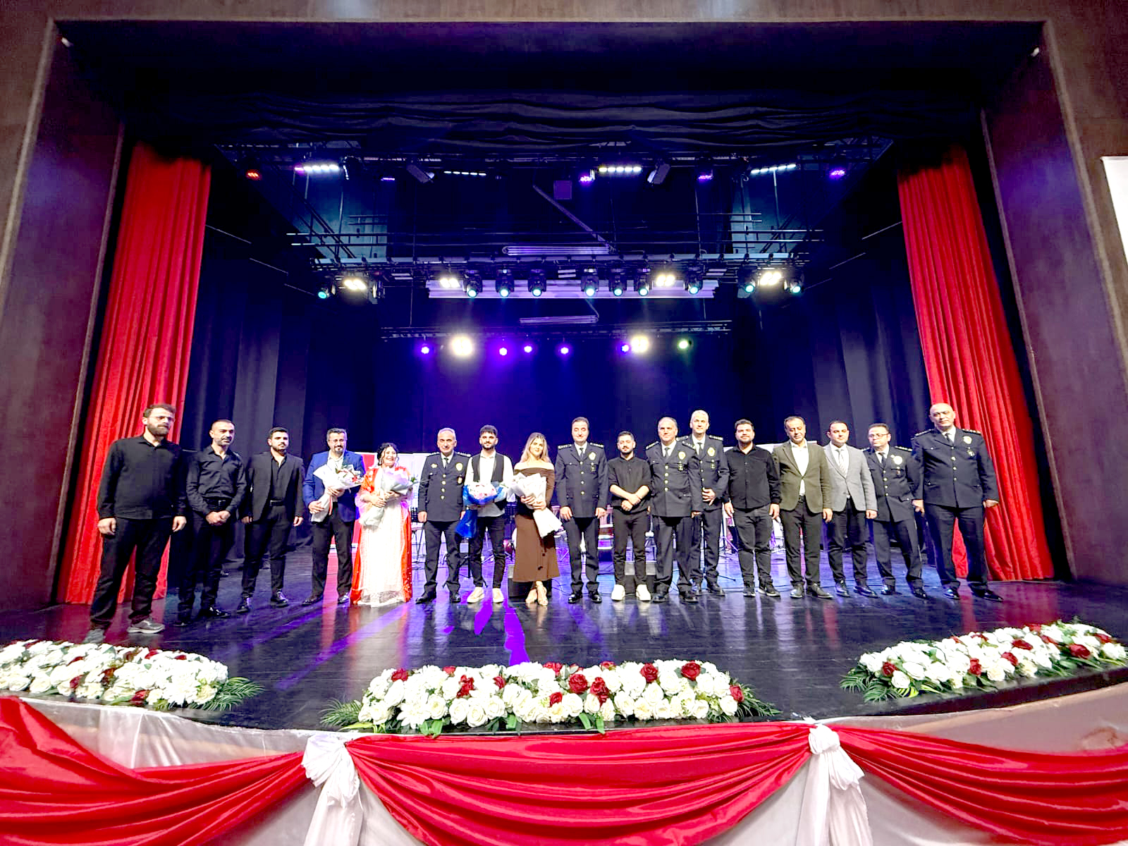 Emniyet Mensuplarına Unutulmaz Konser Gecesi