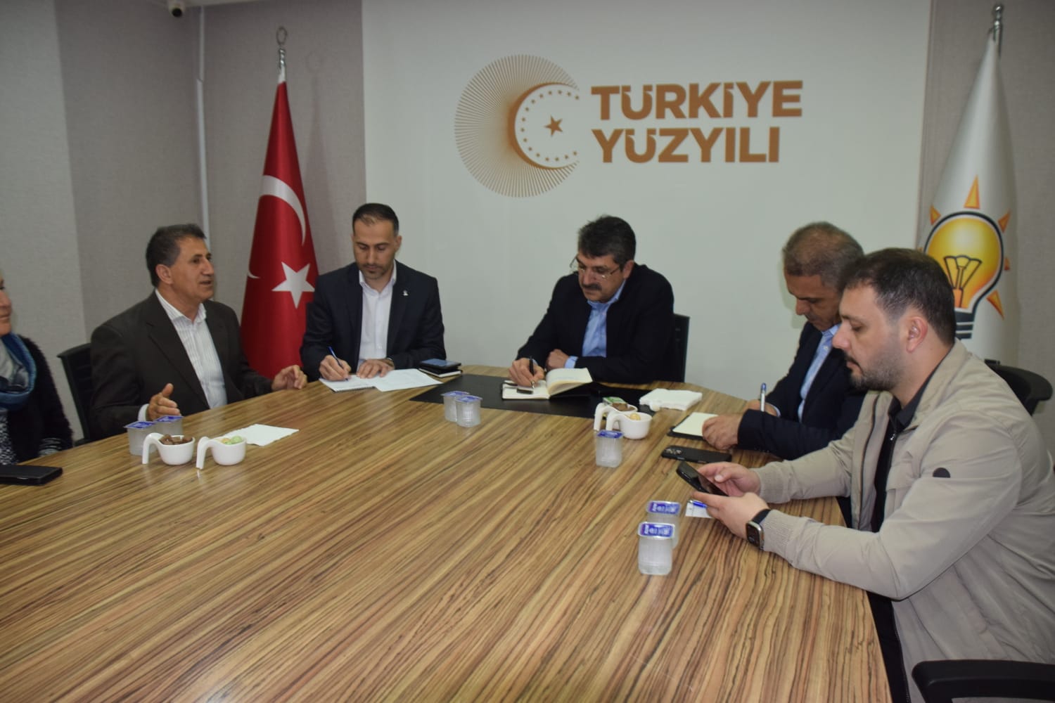 Nasıroğlu Halk Günü’nde Vatandaşlarla Buluştu