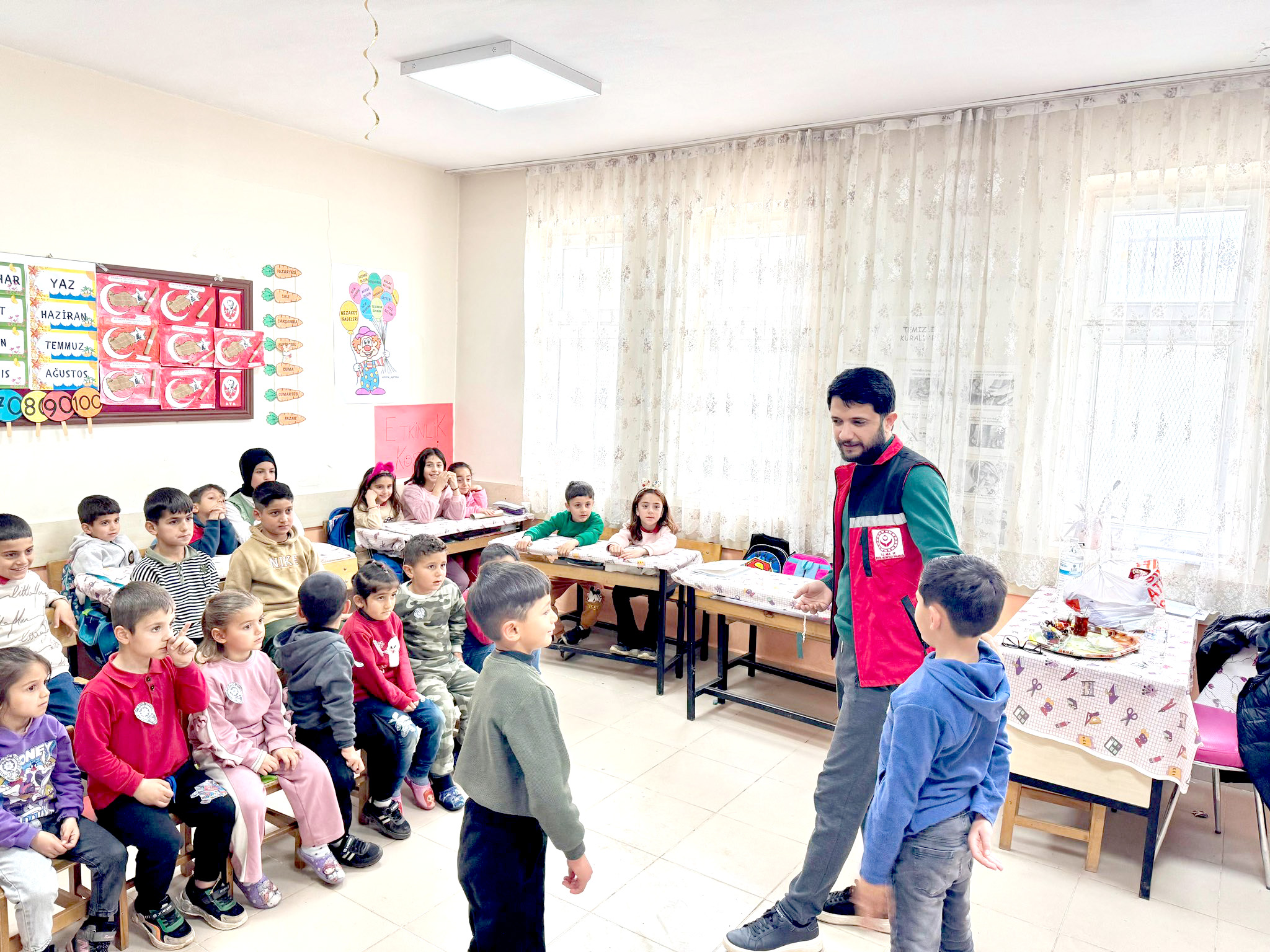 Miniklere “Akran Zorbalığı” Eğitimi