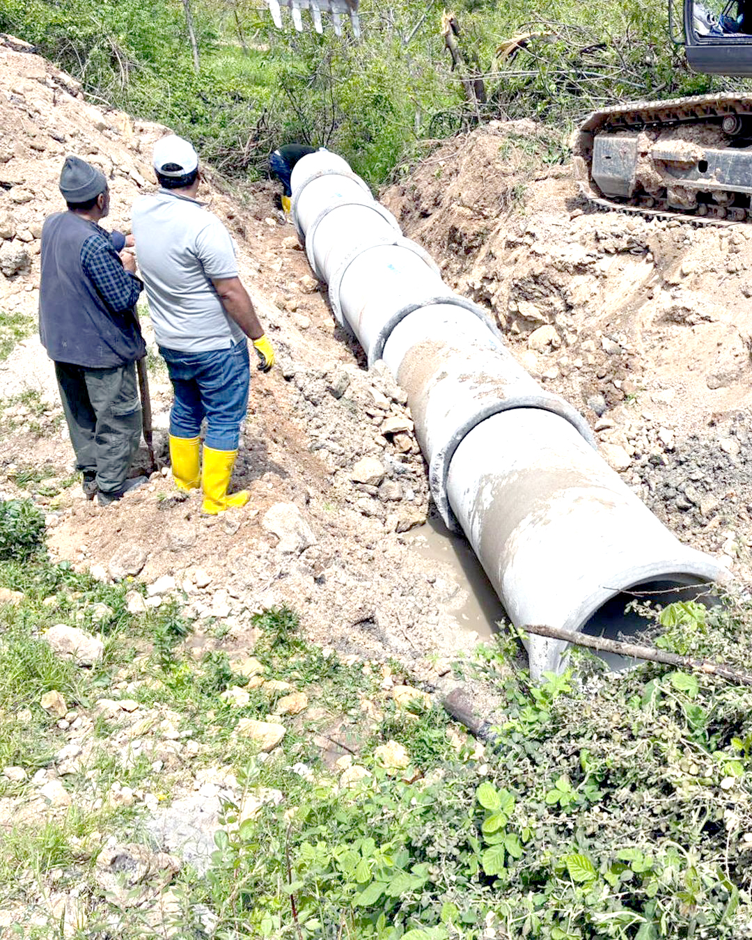 Köylerde Altyapı Seferberliği Sürüyor