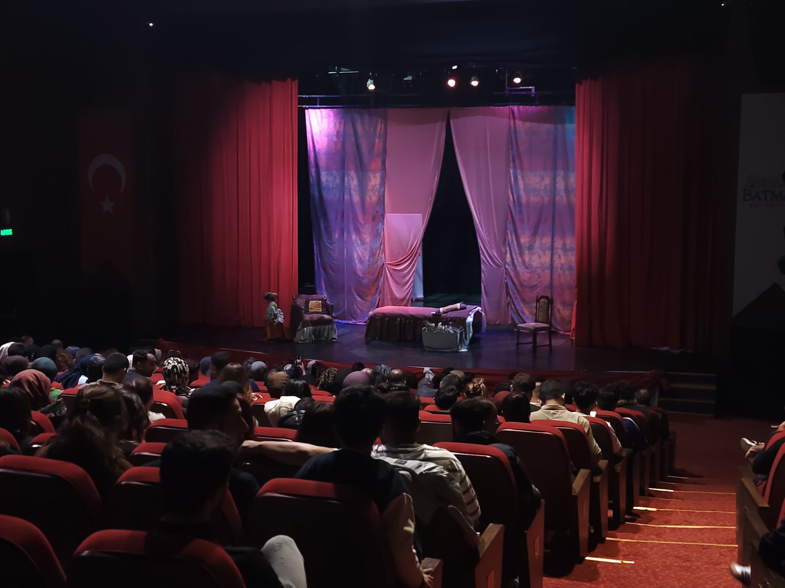 Moliere’in “Hastalık Hastası” ayakta alkışlandı