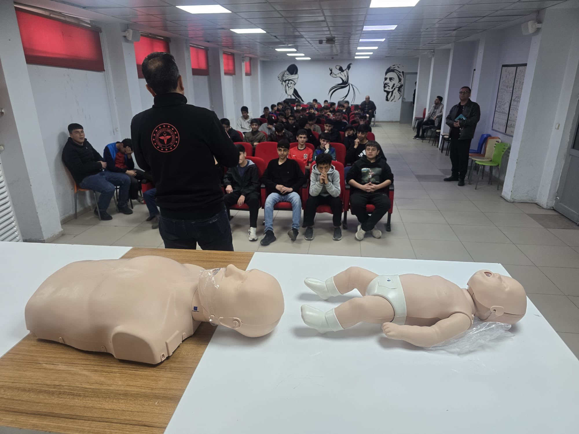 Öğrencilere İlk Yardım Farkındalık Eğitimi Verildi
